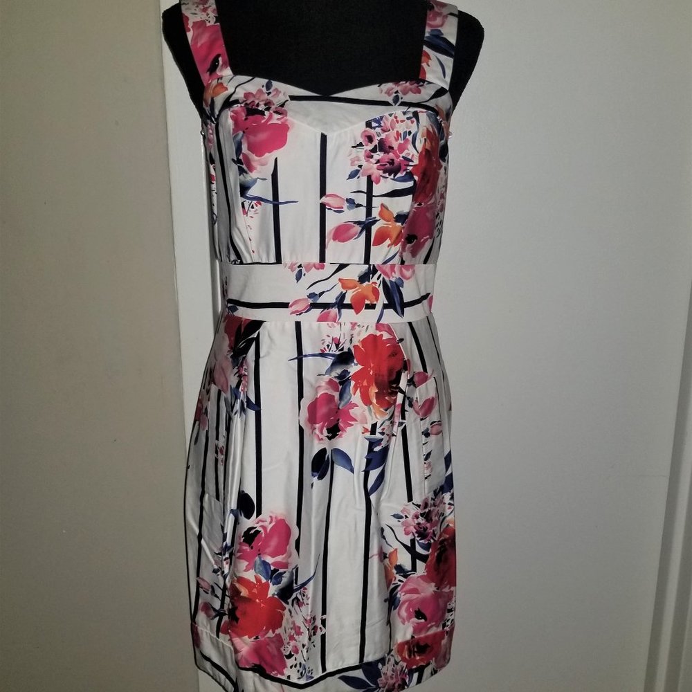 5 for 25! Classic Floral Summer Dress - 9/10